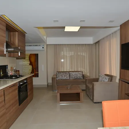 Lighthouse Natalia Aparts フェティエ