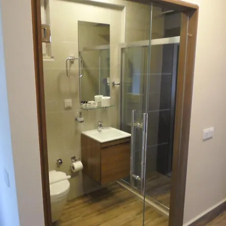 Lighthouse Natalia Aparts * フェティエ